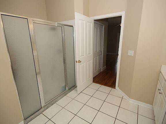 4th image of 1313 Riverfield Ct