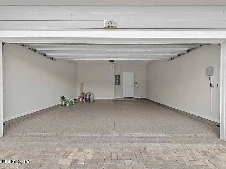 21 Yardley Court St — Photo 79