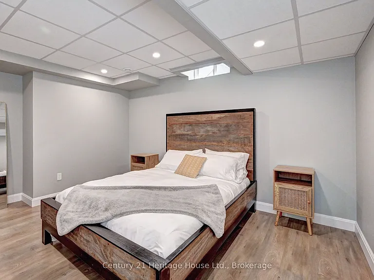 219 Falconridge Dr — Photo 38