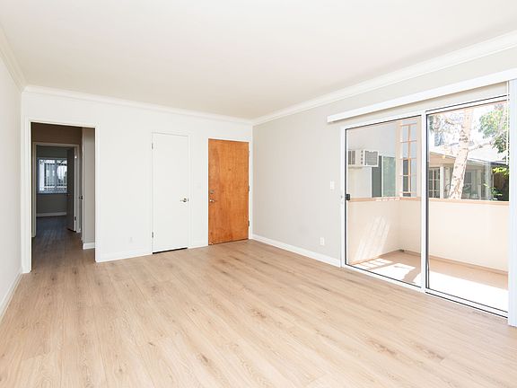 2nd image of 3720 S Centinela Ave #3726