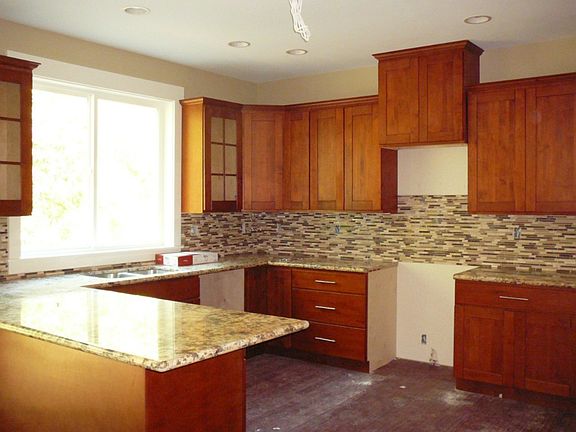 3rd image of 7827 51st Ave NE