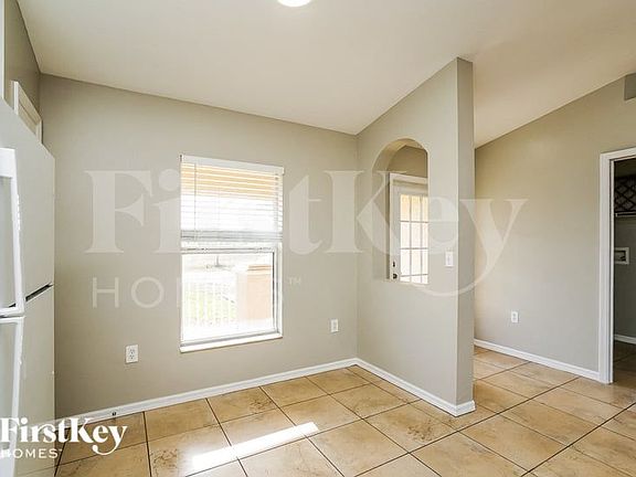 5th image of 1724 NE 1st Ave