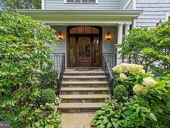 2nd image of 2215 King Pl NW