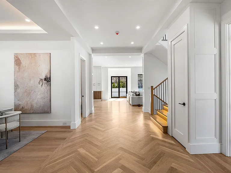 93 Sevland Rd — Photo 2