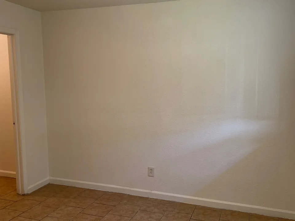 Unit Photo