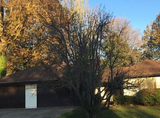 2221 Chestertown Dr, Vienna, VA 22182