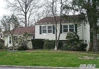1st image of 30 Harwood Dr E