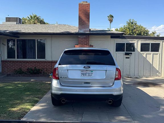 3rd image of 3845 E Lowe Ave