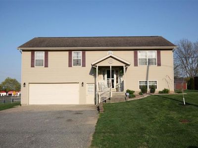 824 Old Theater Dr, Vandalia, IL, 62471