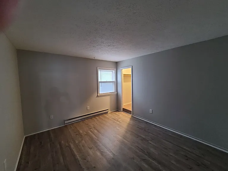 19 Portsmouth Ter — Photo 15
