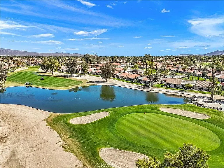 40268 Bay Hill Way — Photo 32