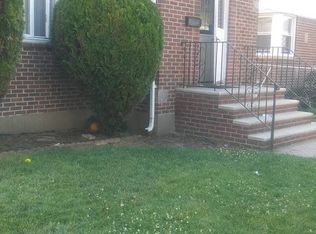11916 200th St, Saint Albans, NY 11412