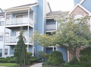 318 Cozzens Ct, East Brunswick, NJ 08816