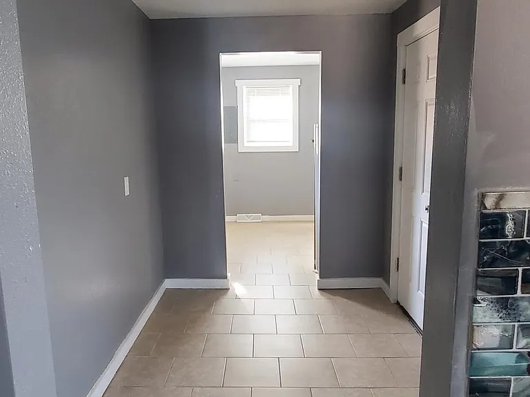 111 E Shadyside Ave — Photo 15