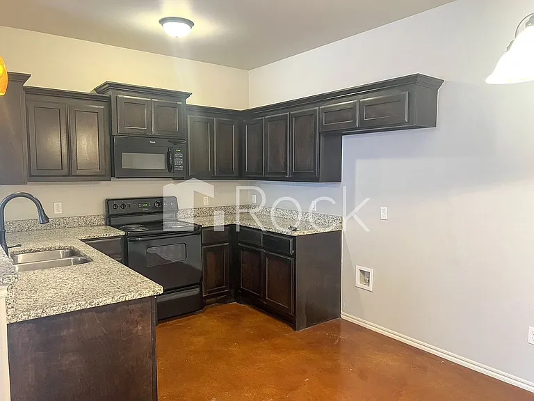 1837 Post Oak Rd — Photo 5