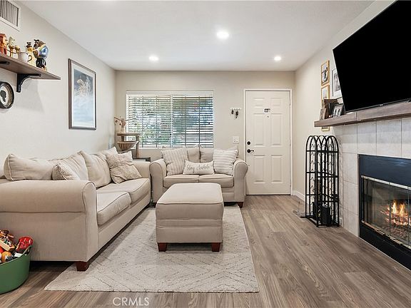 3rd image of 1195 Fitzgerald Rd APT G