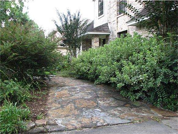 2nd image of 15739 Ridge Park Dr