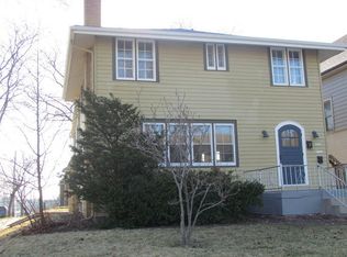 1602 S 75th St, West Allis, WI 53214