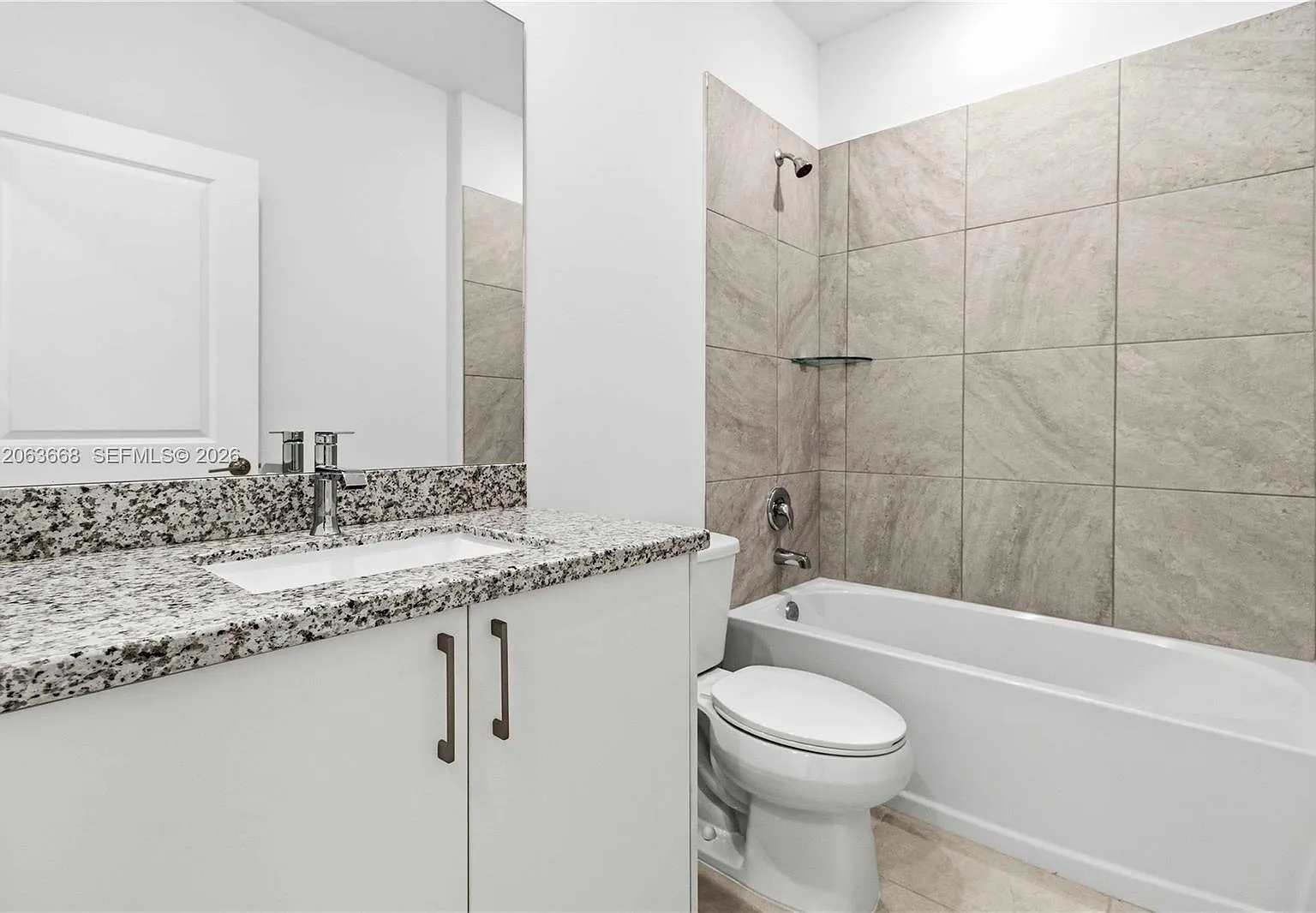 4 bed, 1876 sqft, $3,500 — Photo 2