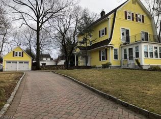 29 Westview Rd, Verona, NJ 07044