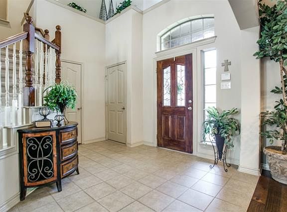 2nd image of 12540 Saratoga Springs Cir