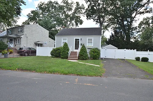 22 Tulip Ct Photo 1