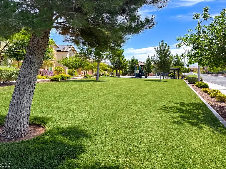 10634 Sariah Skye Ave — Photo 2