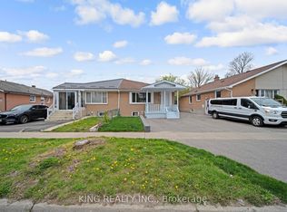 71 McMurchy Ave S, Brampton, ON L6Y 1Y7