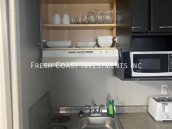 4th image of 10415 99th Ave #104