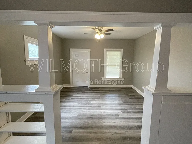 916 N Tuxedo St — Photo 4