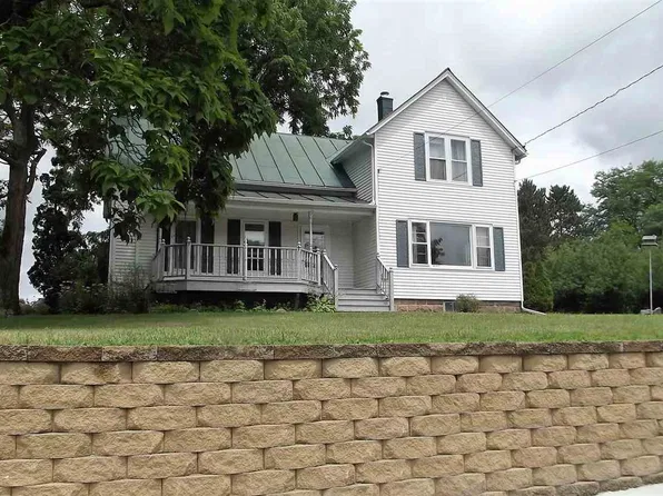 401 15th St, Baraboo, WI 53913