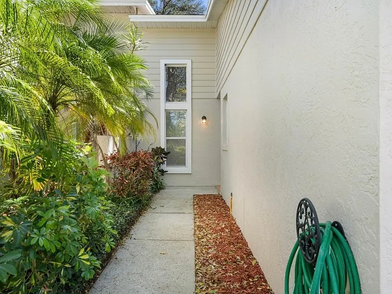 8722 Village Green Blvd — Photo 10