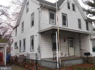 16 W Hancock St, Riverside, NJ 08075