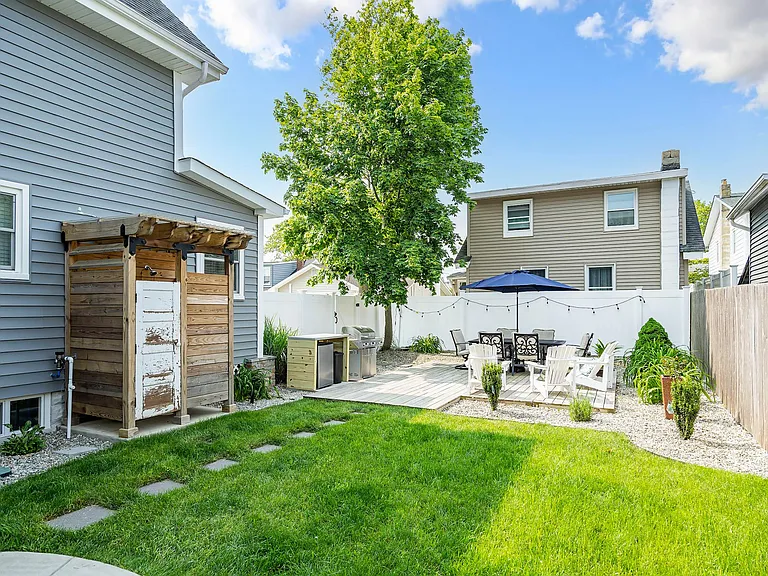 Private Yard with Outdoor Shower