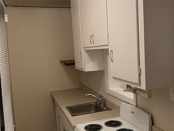 3rd image of 716 W Franklin St APT 2