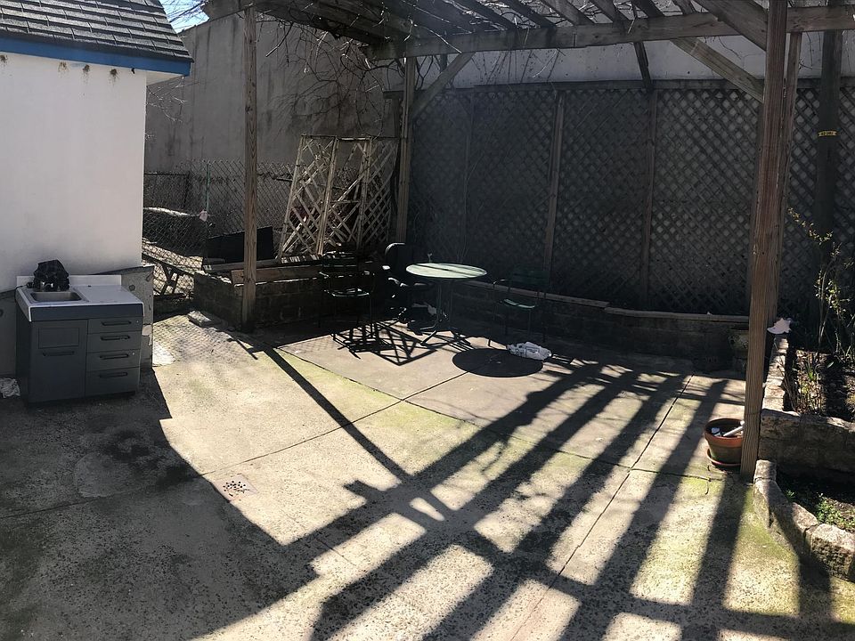 1st image of 2314 36th St APT 1