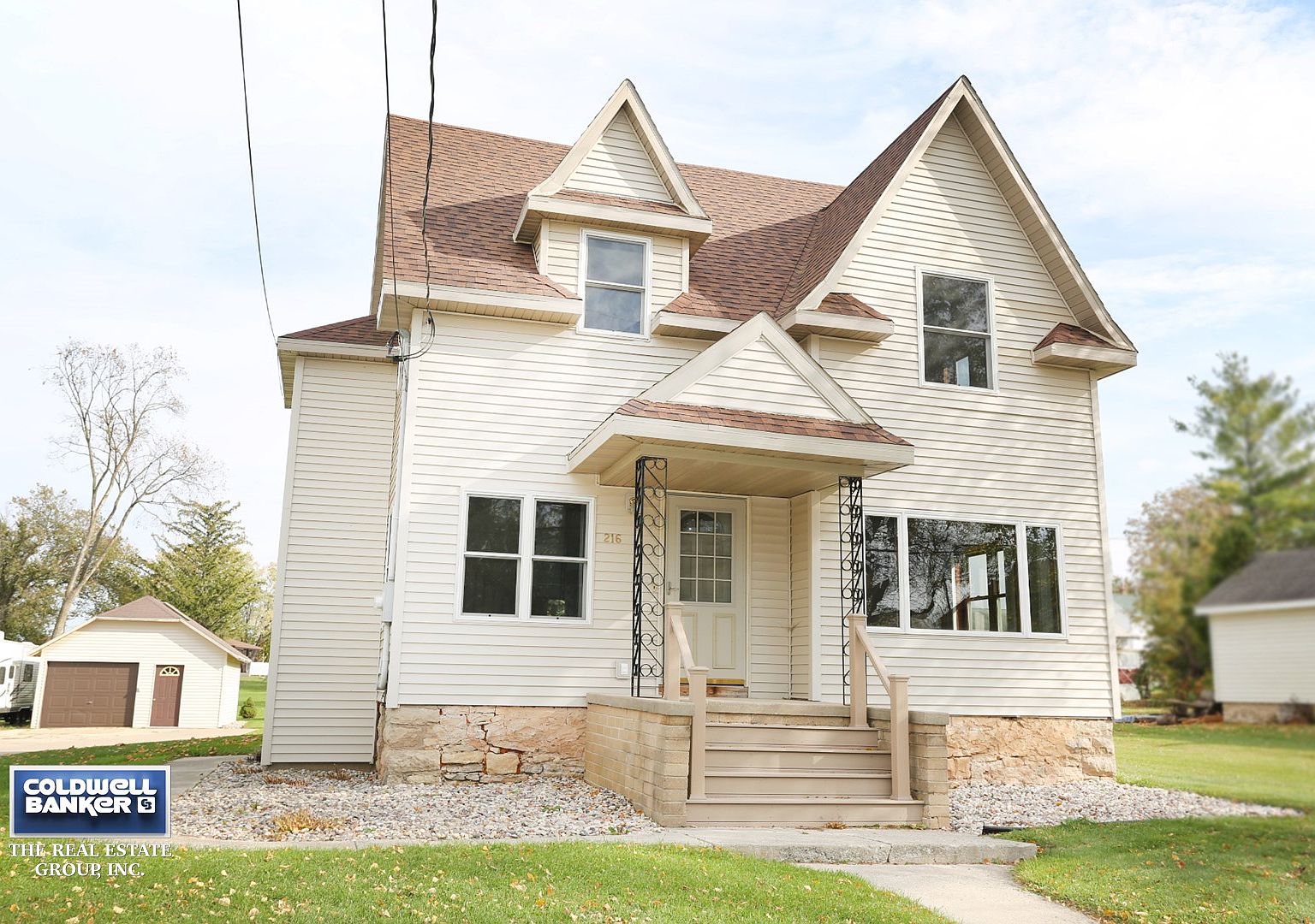 216 S Mill St, Hortonville, WI 54944 Zillow