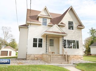 216 S Mill St, Hortonville, WI 54944