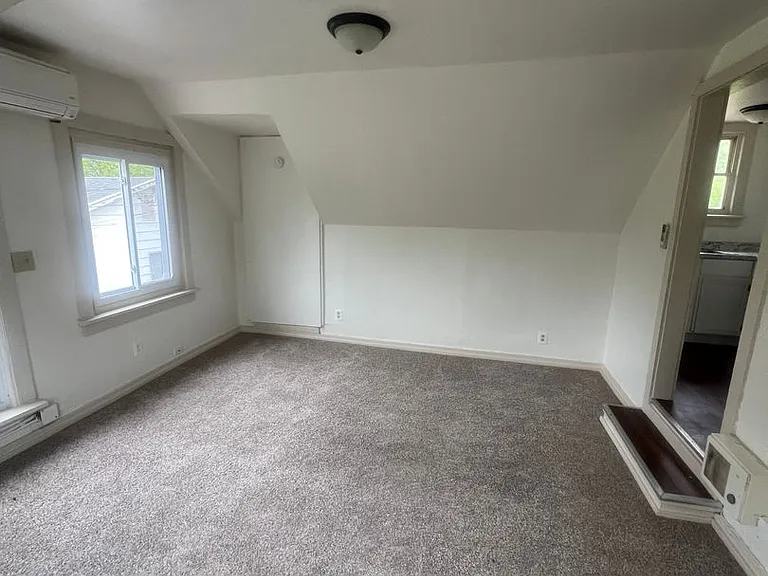 2417 W Jolly Rd — Photo 17
