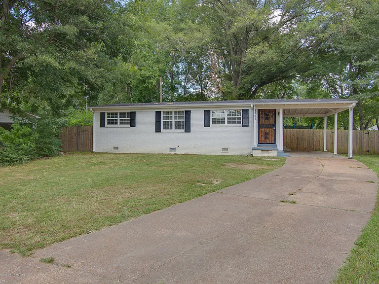 1707 Swayze Cv — Photo 1