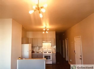 6668 S Hartwell Ave #1, Chicago, IL 60637