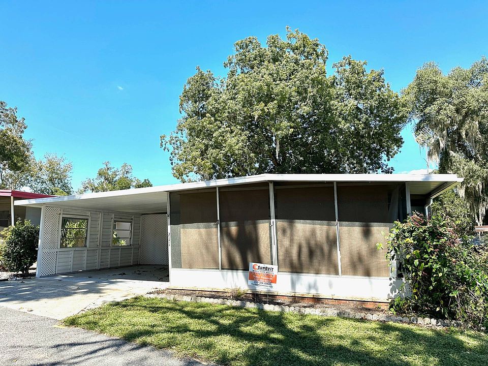 1st image of 211 Royal Dr