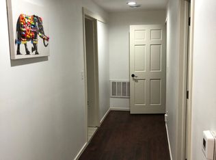 115 W 11th St #201, Dubuque, IA 52001