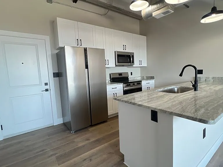 119 E Princess Anne Rd — Photo 59