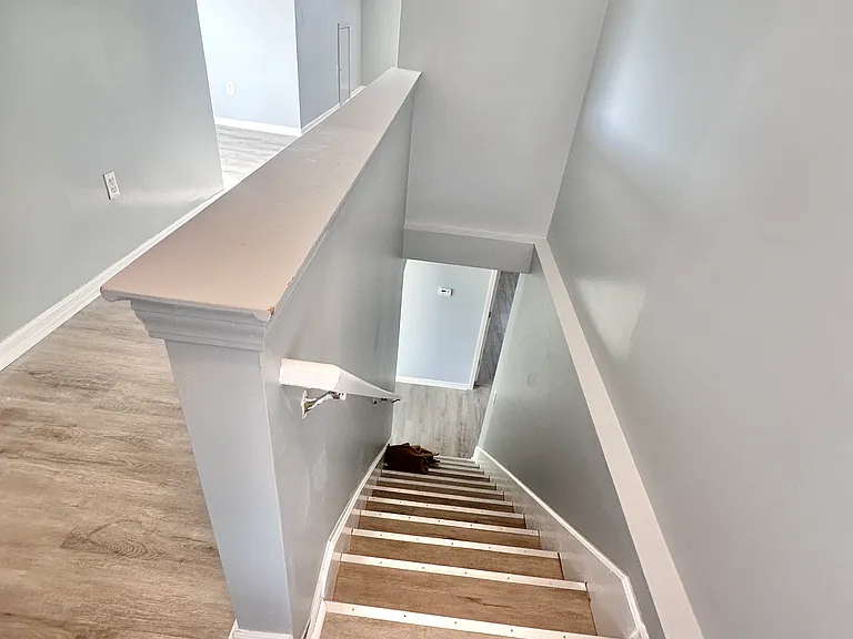 1751 Clara St — Photo 51
