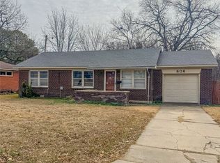 806 15th Ave NW, Ardmore, OK 73401