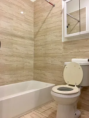 Rented by Flateau Realty | media 13