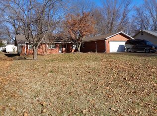 1009 W Downing St, Springfield, MO 65807