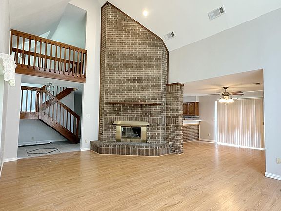 4th image of 3664 E University Dr