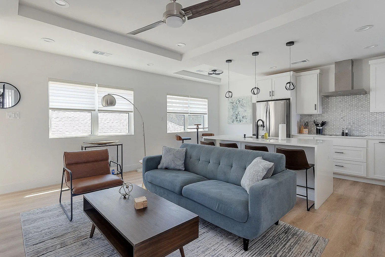 2 bed, 3.0 bath, 1140 sqft, $2,956 — Photo 1